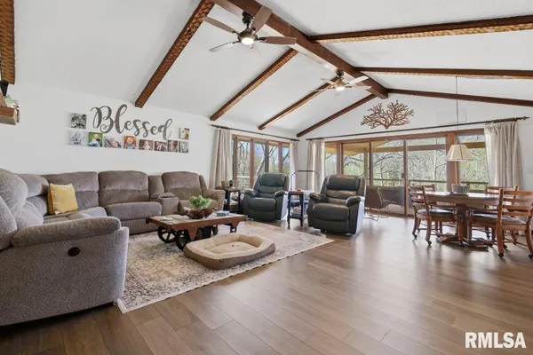 $299,000 | 1231 Sugar Springs Road, Creal Springs, IL 62922