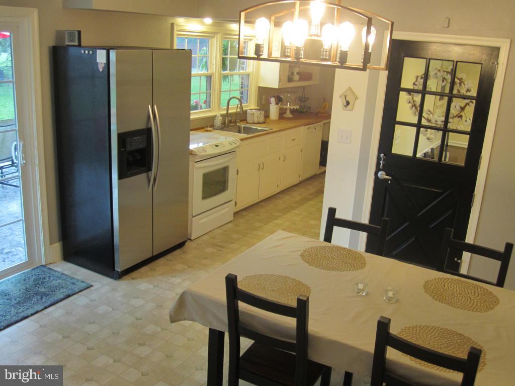 618 Kissel Hill Road Lititz, PA 17543 - Photo 16 of 39