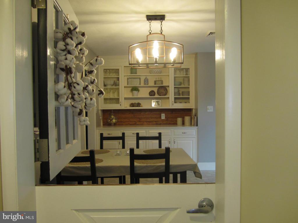 618 Kissel Hill Road Lititz, PA 17543 - Photo 18 of 39
