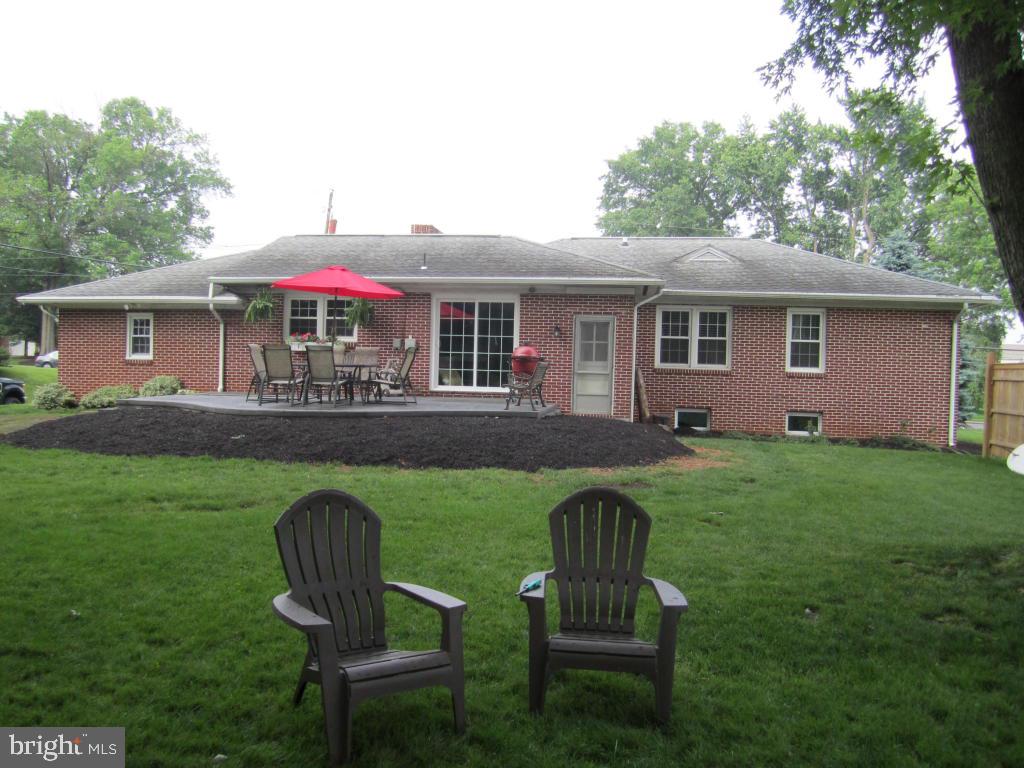 618 Kissel Hill Road Lititz, PA 17543 - Photo 6 of 39