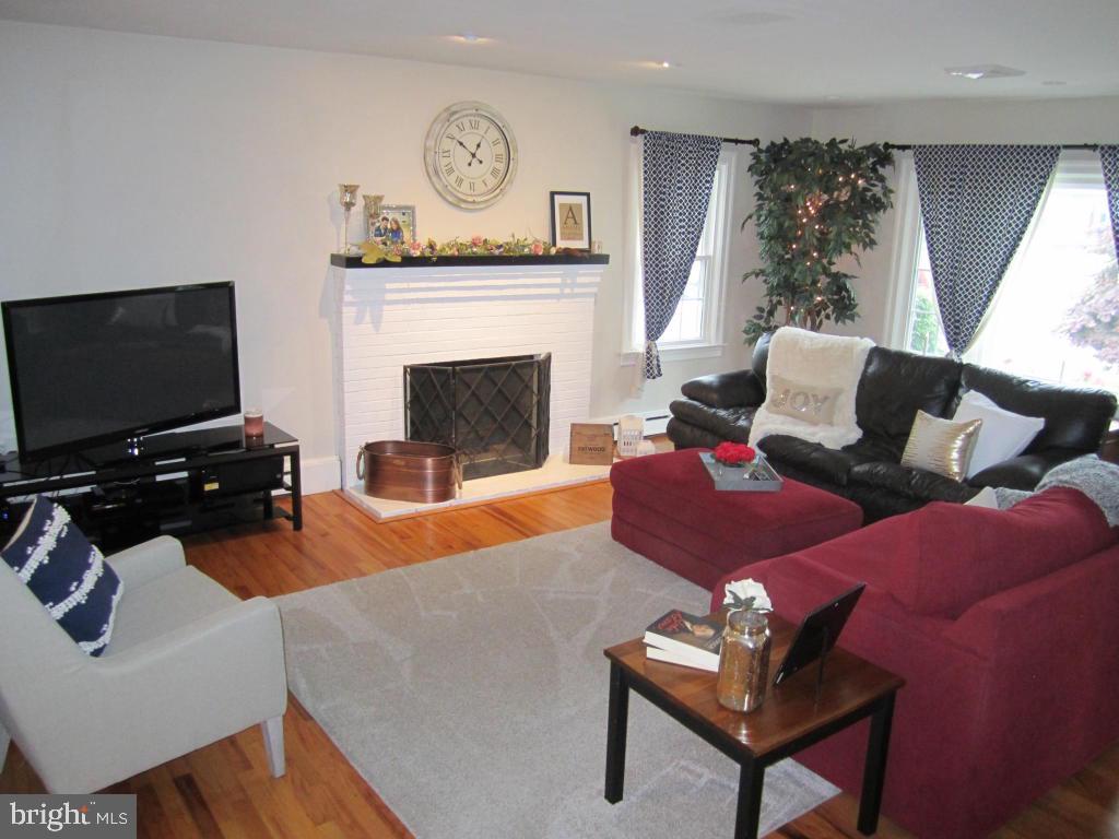 618 Kissel Hill Road Lititz, PA 17543 - Photo 9 of 39