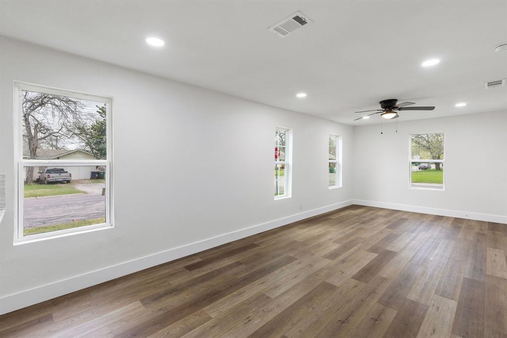 511 Panhandle Street Denton, TX 76201 - Photo 5 of 24