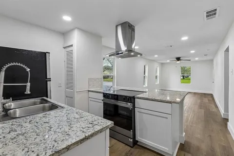 $270,000 | 511 Panhandle Street, Denton, TX 76201