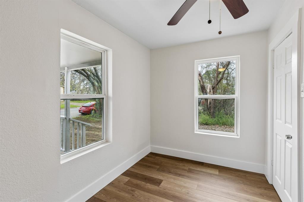 511 Panhandle Street Denton, TX 76201 - Photo 9 of 24