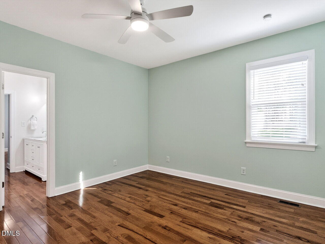 100 Gables Point Way Cary, NC 27513 - Photo 34 of 46 034-1280x960-bedroom