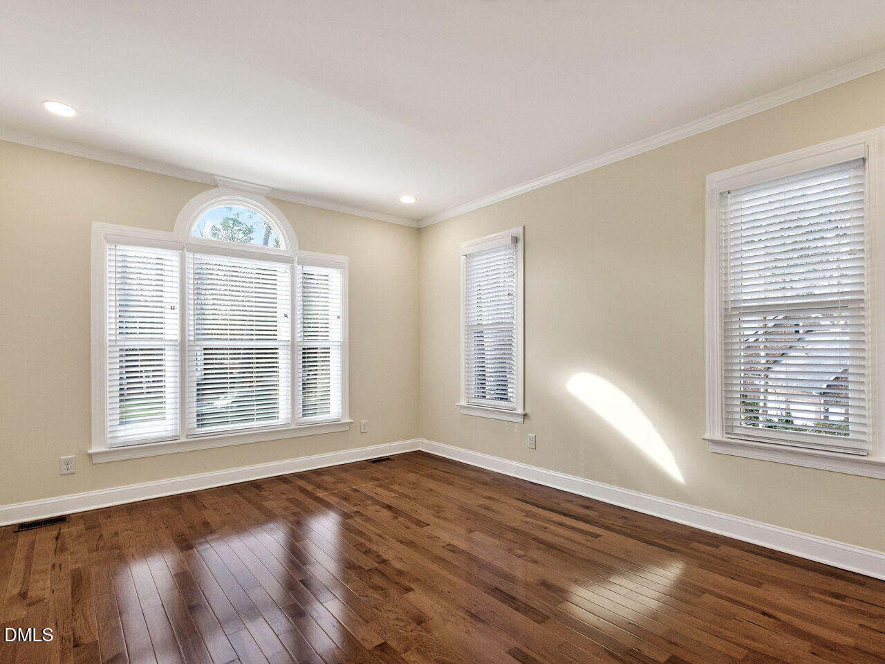 100 Gables Point Way Cary, NC 27513 - Photo 6 of 46 006-1280x960-office