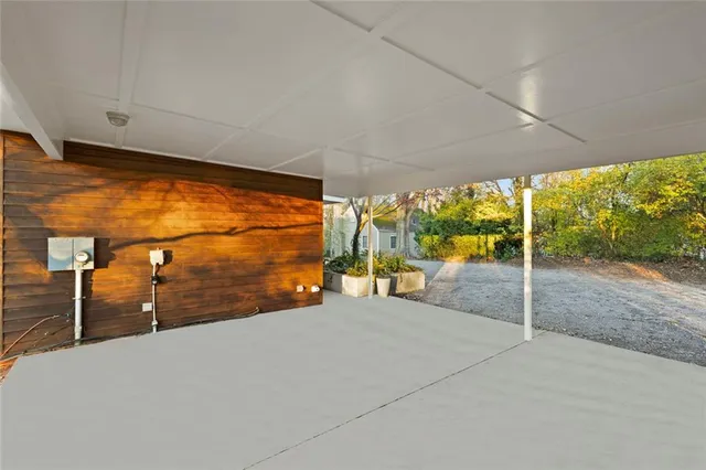 $3,295 | 935 Custer Avenue Southeast, Atlanta, GA 30316