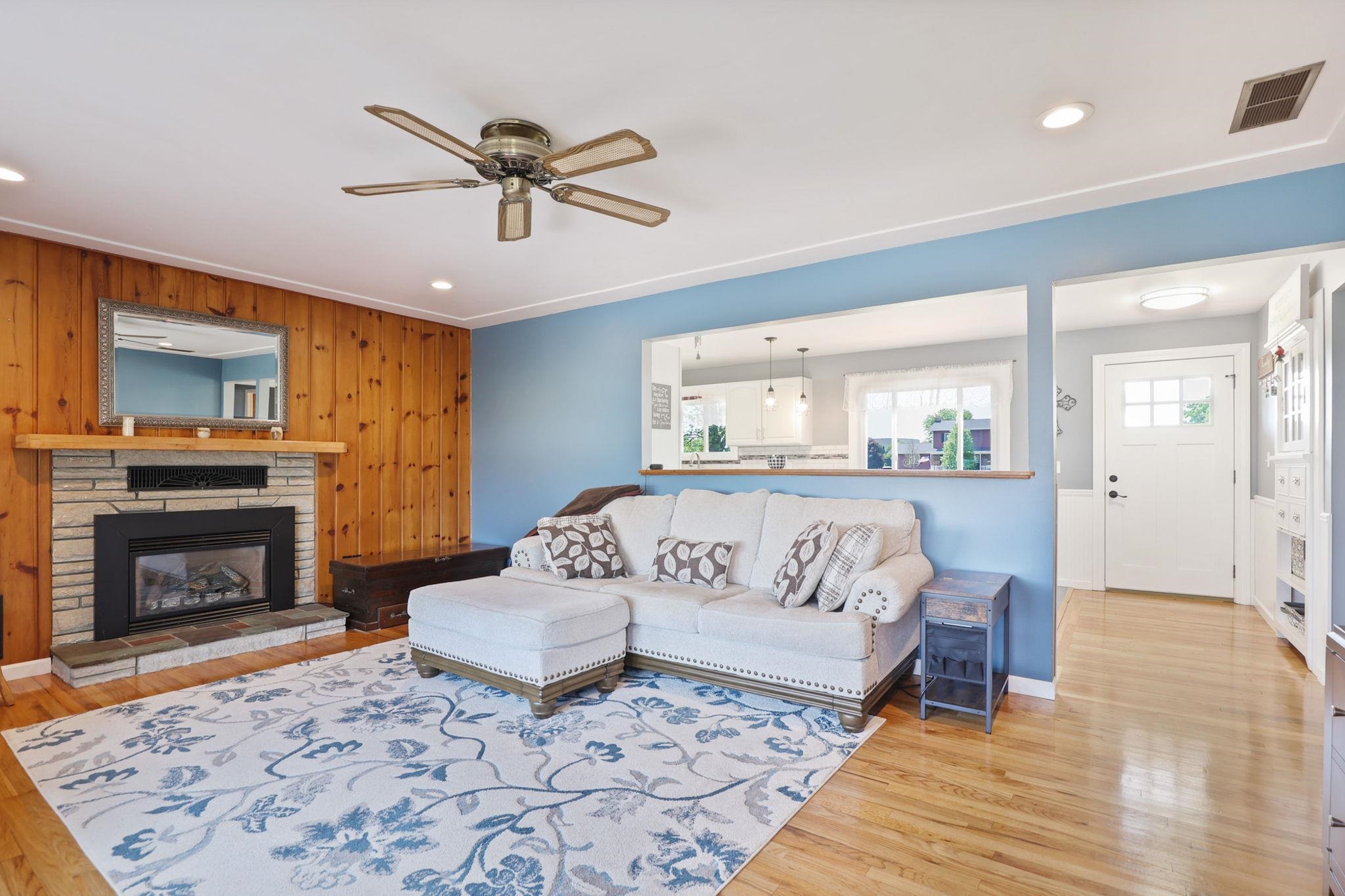4864 Barnes Road Millington, MI 48746 - Photo 14 of 47 50112152-13.JPG
