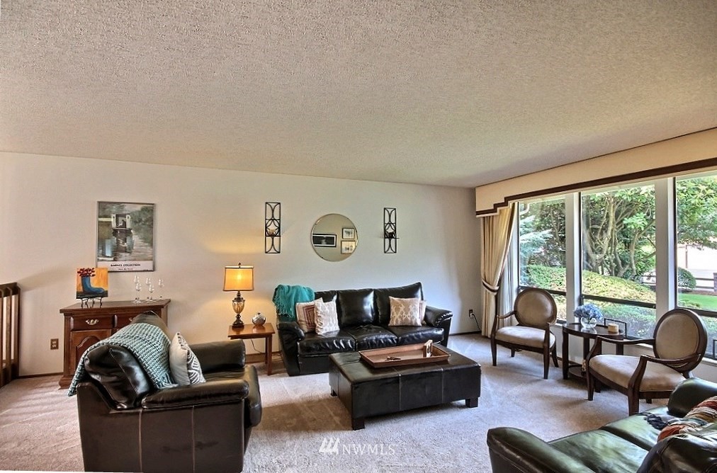 14132 150th Place Southeast Renton, WA 98059 - Photo 2 of 25 Gallery Image 2