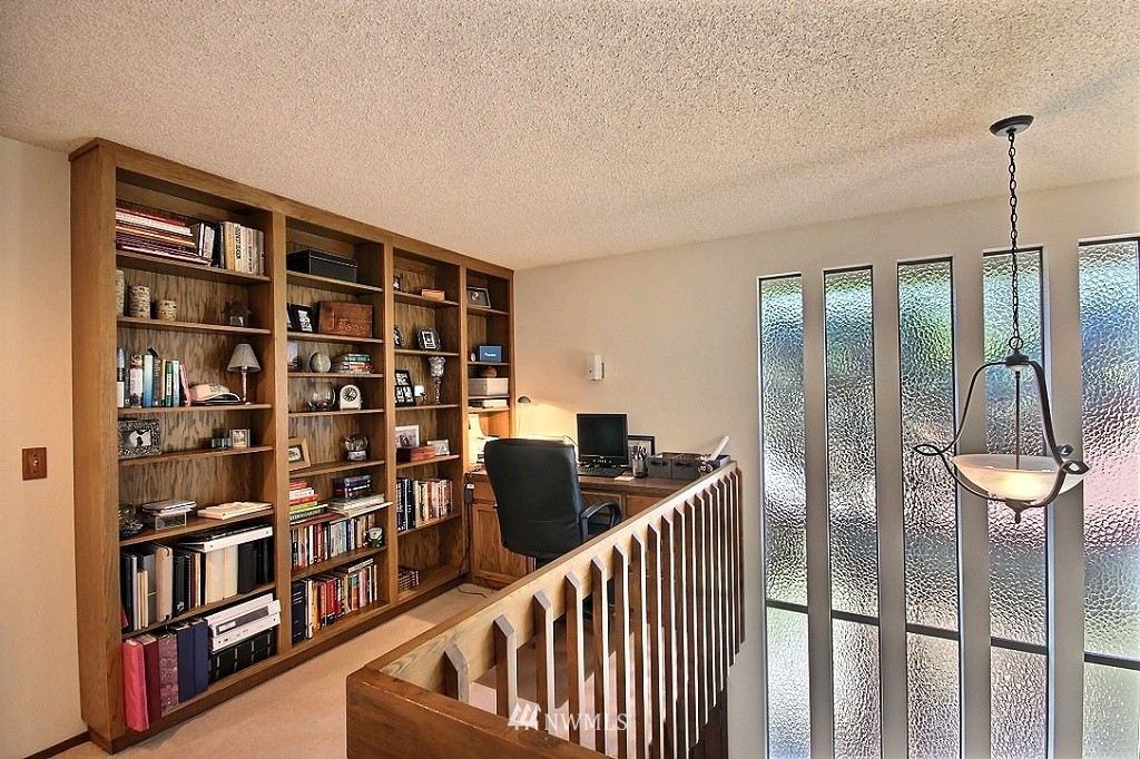 14132 150th Place Southeast Renton, WA 98059 - Photo 12 of 25 Gallery Image 12