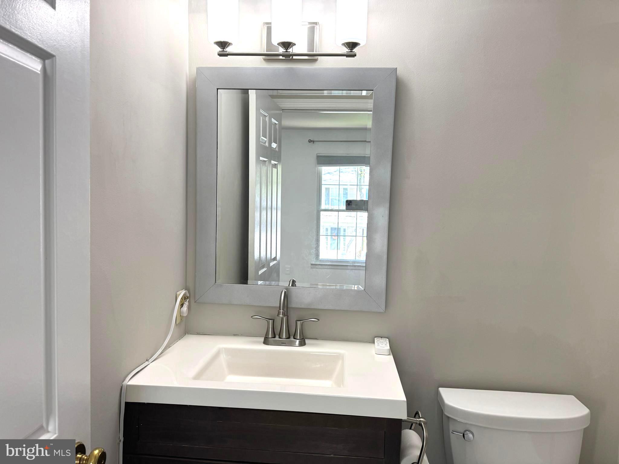 10542 Reed's Landing Circle Burke, VA 22015 - Photo 13 of 35