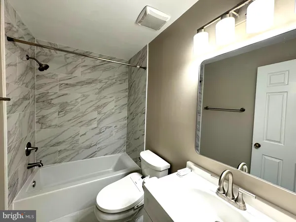 $699,000 | 10542 Reed's Landing Circle, Burke, VA 22015