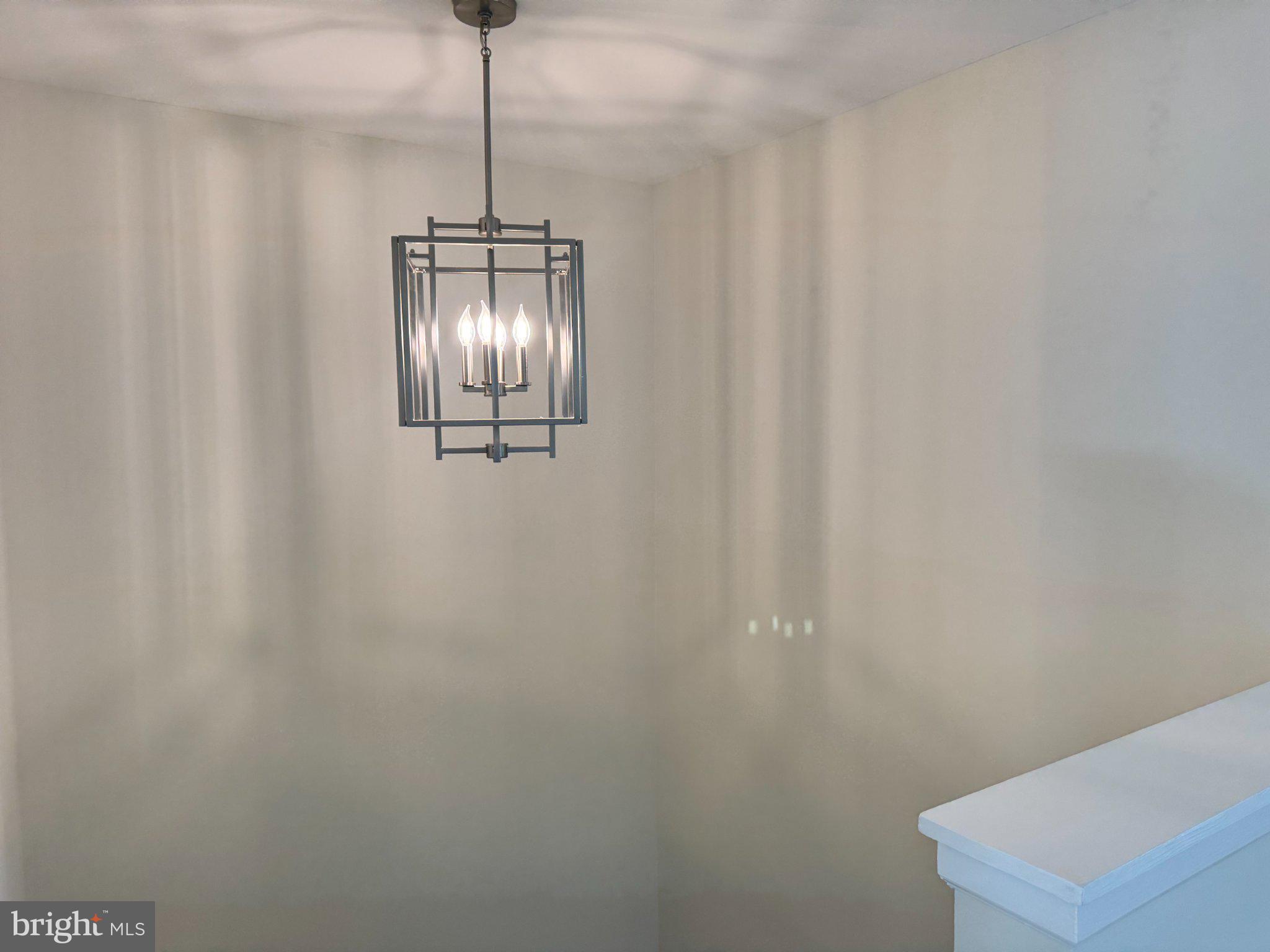 10542 Reed's Landing Circle Burke, VA 22015 - Photo 22 of 32 a decorative lighting in a room