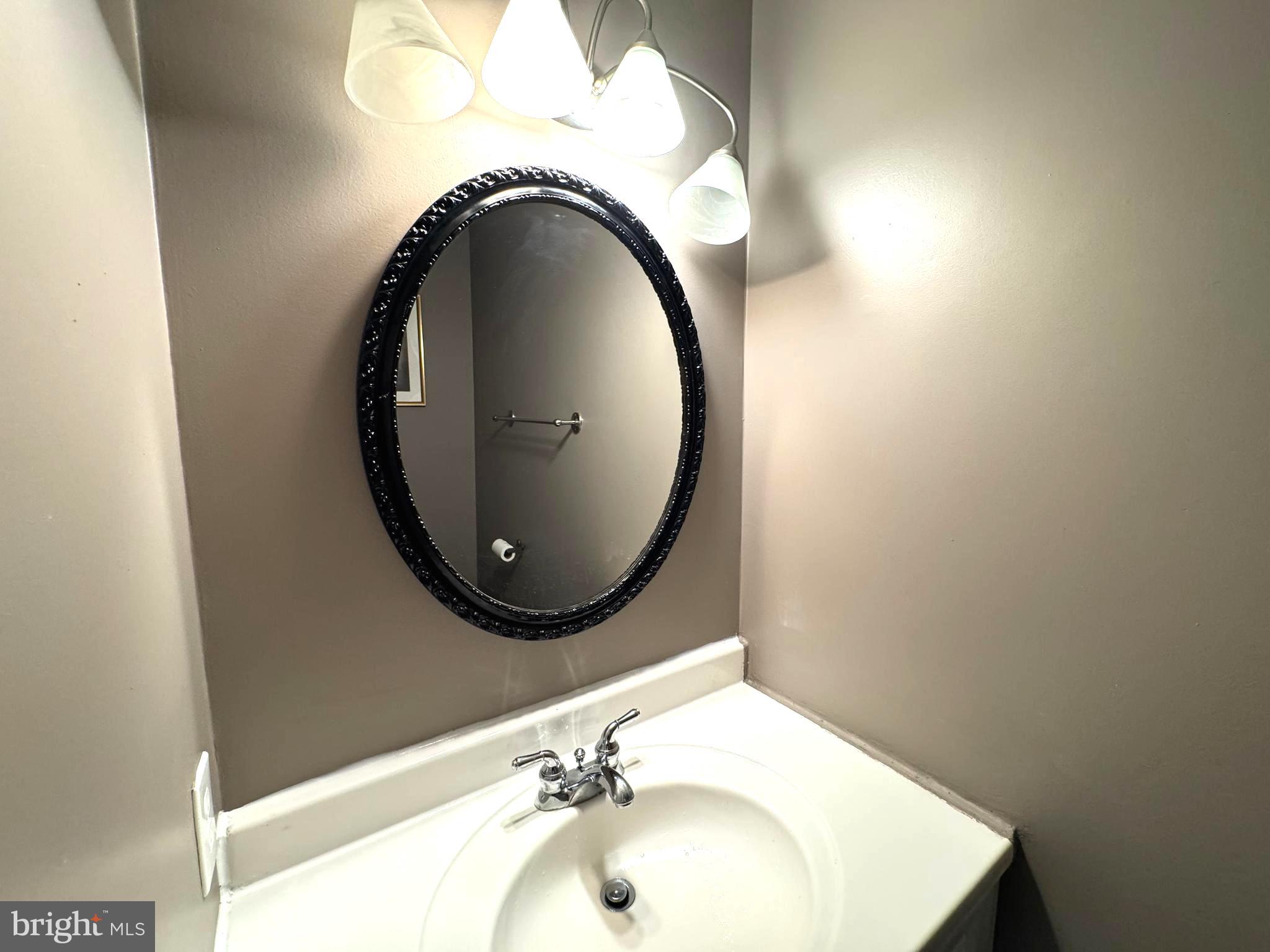 10542 Reed's Landing Circle Burke, VA 22015 - Photo 29 of 35