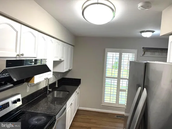 $699,000 | 10542 Reed's Landing Circle, Burke, VA 22015