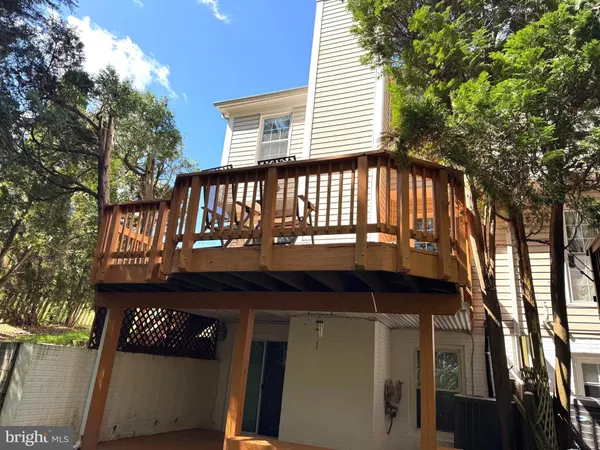 $699,000 | 10542 Reed's Landing Circle, Burke, VA 22015