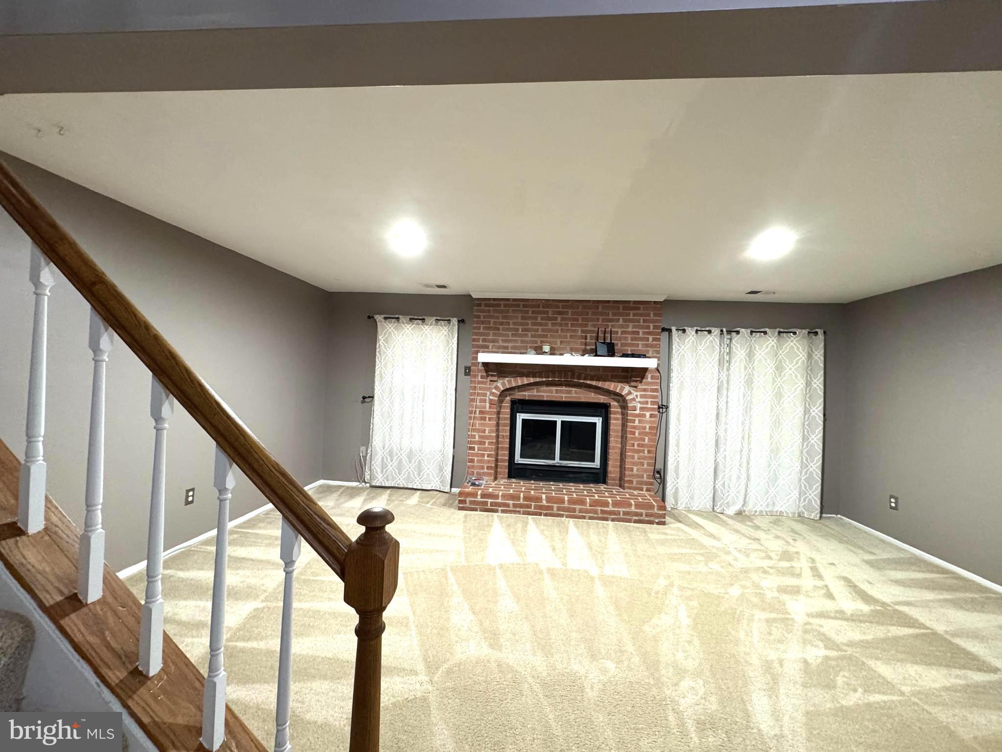 10542 Reed's Landing Circle Burke, VA 22015 - Photo 5 of 35