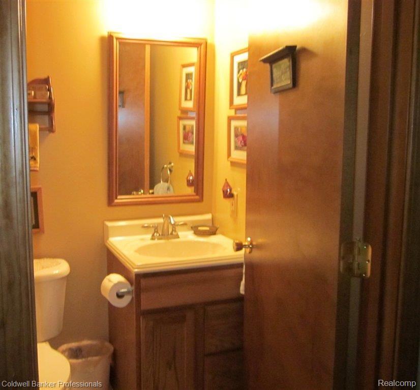 8335 Kier Road Clarkston, MI 48348 - Photo 23 of 42 Half Bath
