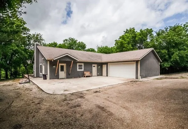 $549,900 | 6625 East 213th Street, Quenemo, KS 66528
