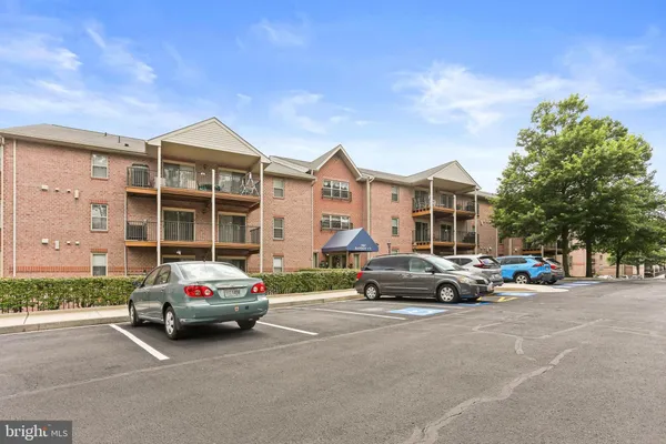 $260,000 | 3907 Hannon Court, Unit 2A, Baltimore, MD 21236