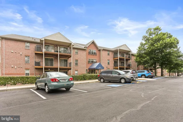 $290,000 | 3907 Hannon Court, Unit 2A, Baltimore, MD 21236