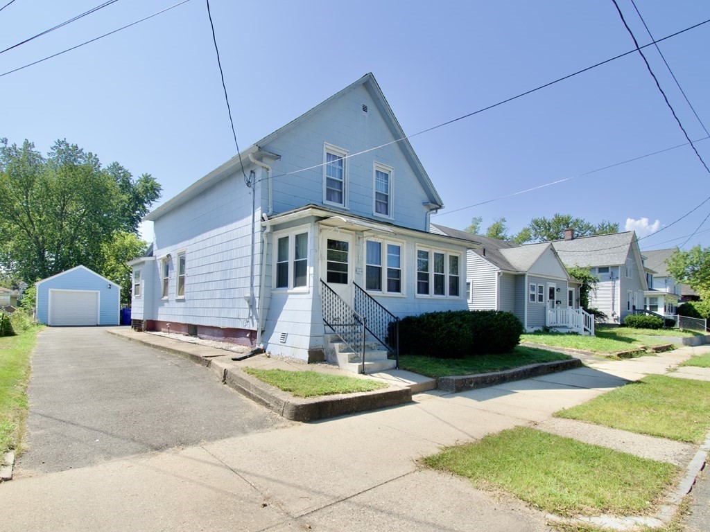 1427 Worcester Street Springfield, MA 01151 - Photo 2 of 30