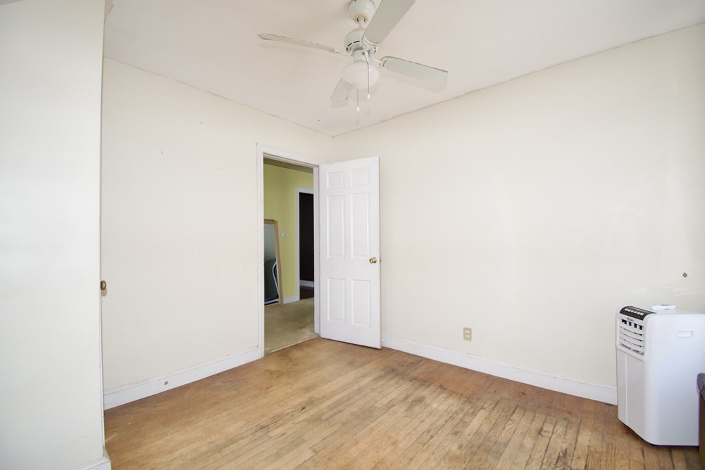 1427 Worcester Street Springfield, MA 01151 - Photo 21 of 30