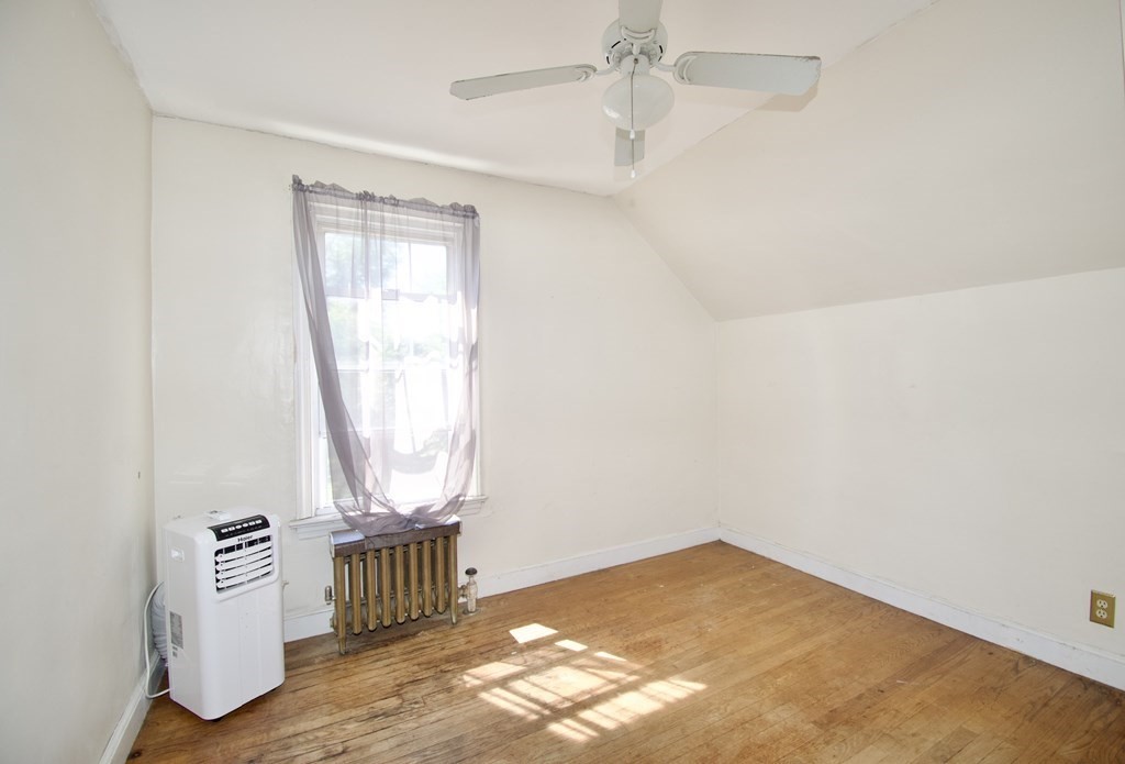 1427 Worcester Street Springfield, MA 01151 - Photo 22 of 30