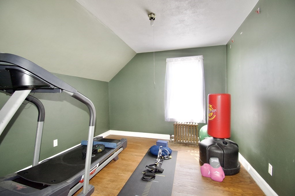 1427 Worcester Street Springfield, MA 01151 - Photo 25 of 30