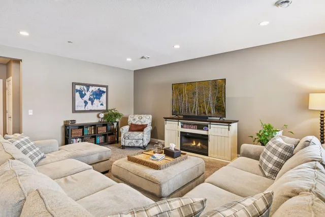 $599,900 | 16536 Diamonte Path, Lakeville, MN 55044