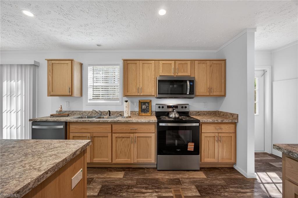 1395 Safrit Road Salisbury, NC 28146 - Photo 13 of 37