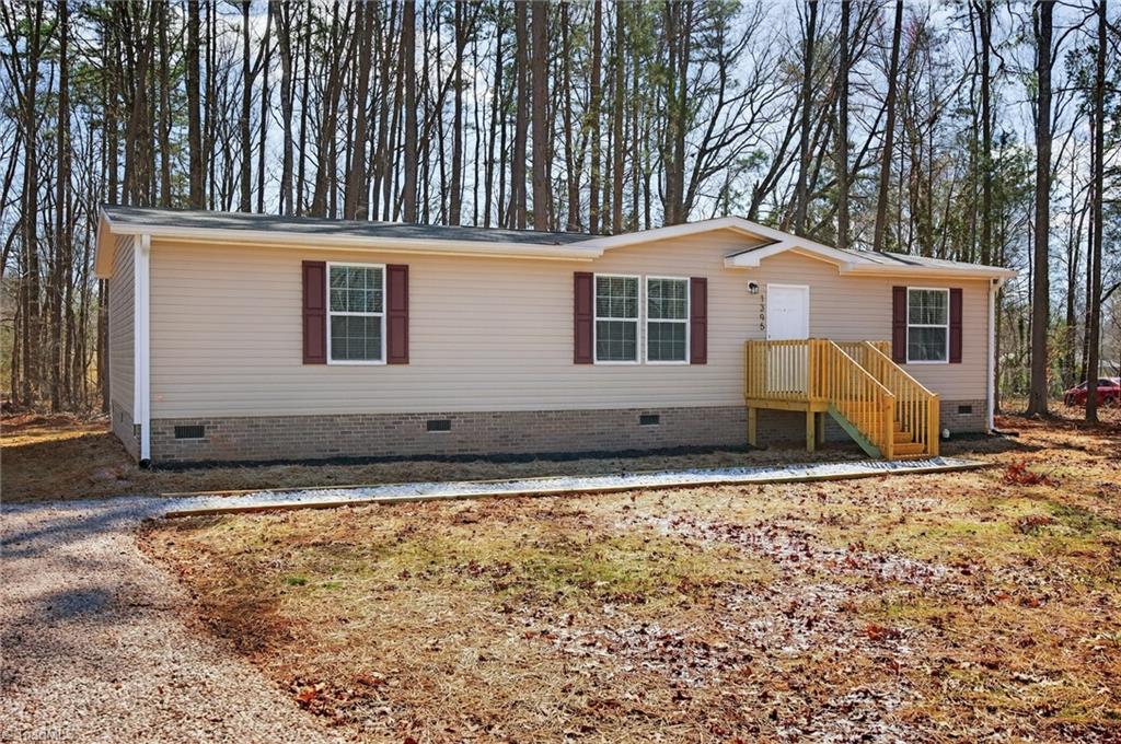 1395 Safrit Road Salisbury, NC 28146 - Photo 3 of 37