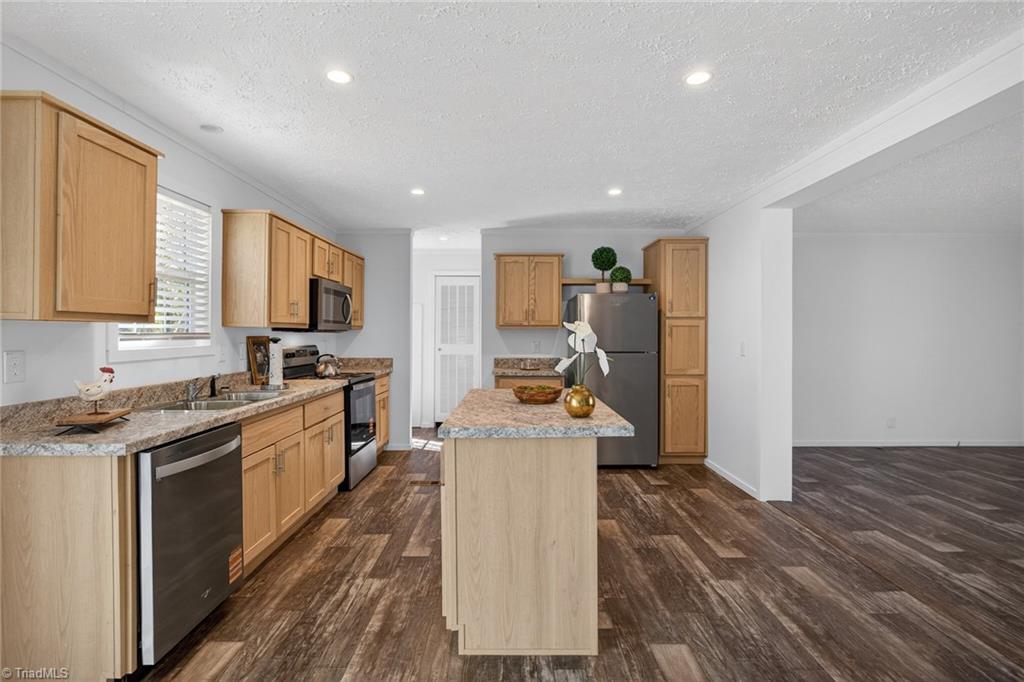 1395 Safrit Road Salisbury, NC 28146 - Photo 10 of 37