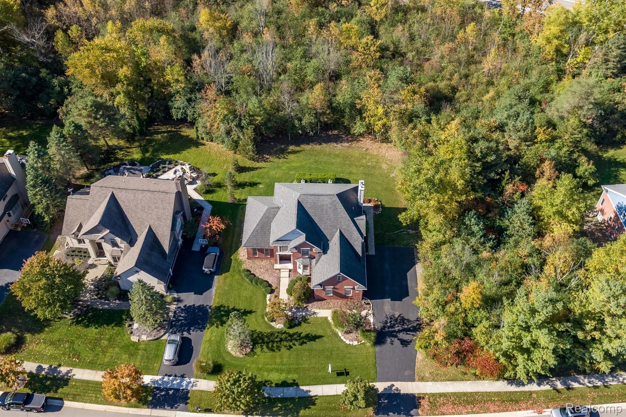 6816 Oakhurst Ridge Road Clarkston, MI 48348 - Photo 35 of 36 Gallery Image 35