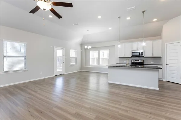$2,600 | 219 Crescent Avenue, Melissa, TX 75454