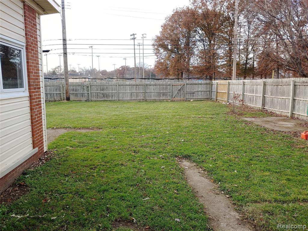 217 Henry Ruff Road Garden City, MI 48135 - Photo 34 of 43 Gallery Image 34