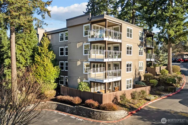 $490,000 | 22910 90th Avenue West, Unit D201, Edmonds, WA 98026