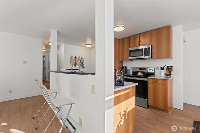 $490,000 | 22910 90th Avenue West, Unit D201, Edmonds, WA 98026