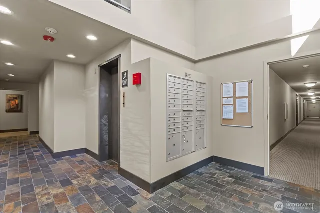 $490,000 | 22910 90th Avenue West, Unit D201, Edmonds, WA 98026