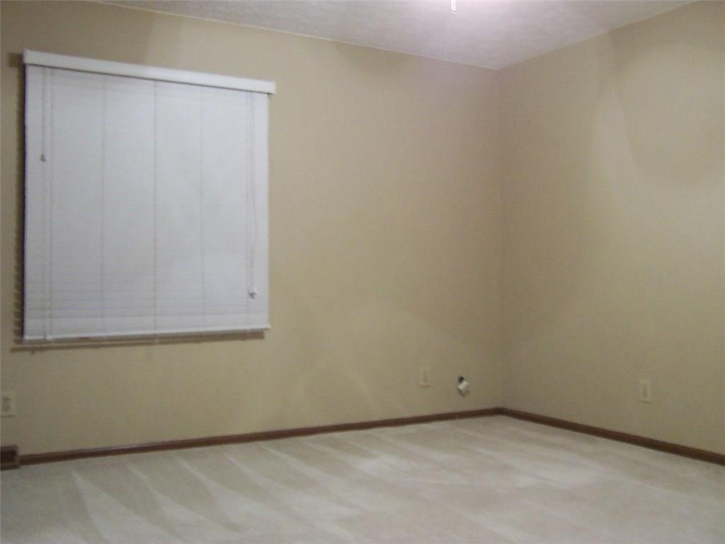 8653 Trails Run Road Indianapolis, IN 46217 - Photo 22 of 33 Gallery Image 22