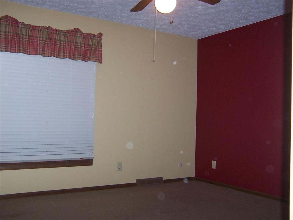 8653 Trails Run Road Indianapolis, IN 46217 - Photo 23 of 33 Gallery Image 23
