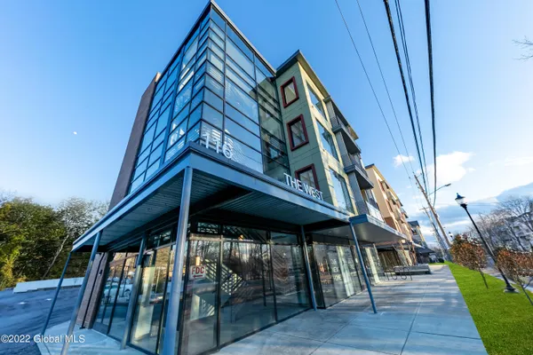 $1,200,000 | 116 West Avenue, Unit 402, Saratoga Springs, NY 12866