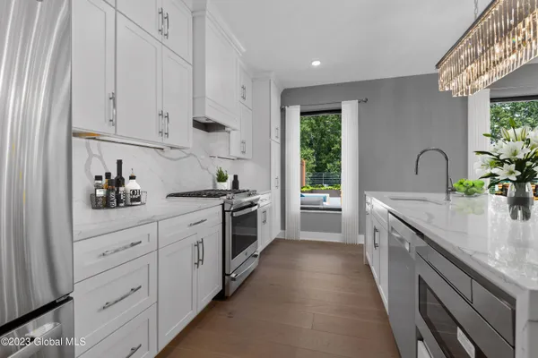 $1,200,000 | 116 West Avenue, Unit 402, Saratoga Springs, NY 12866