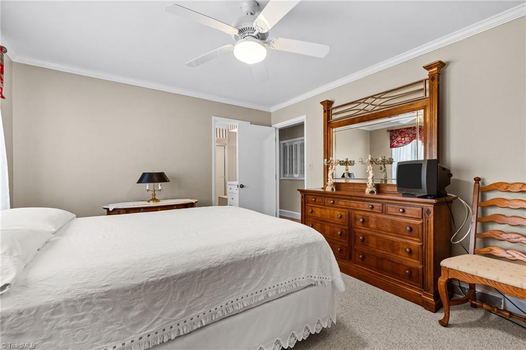 1101 Gatehouse Road High Point, NC 27262 - Photo 21 of 26 Main level bedroom #2.