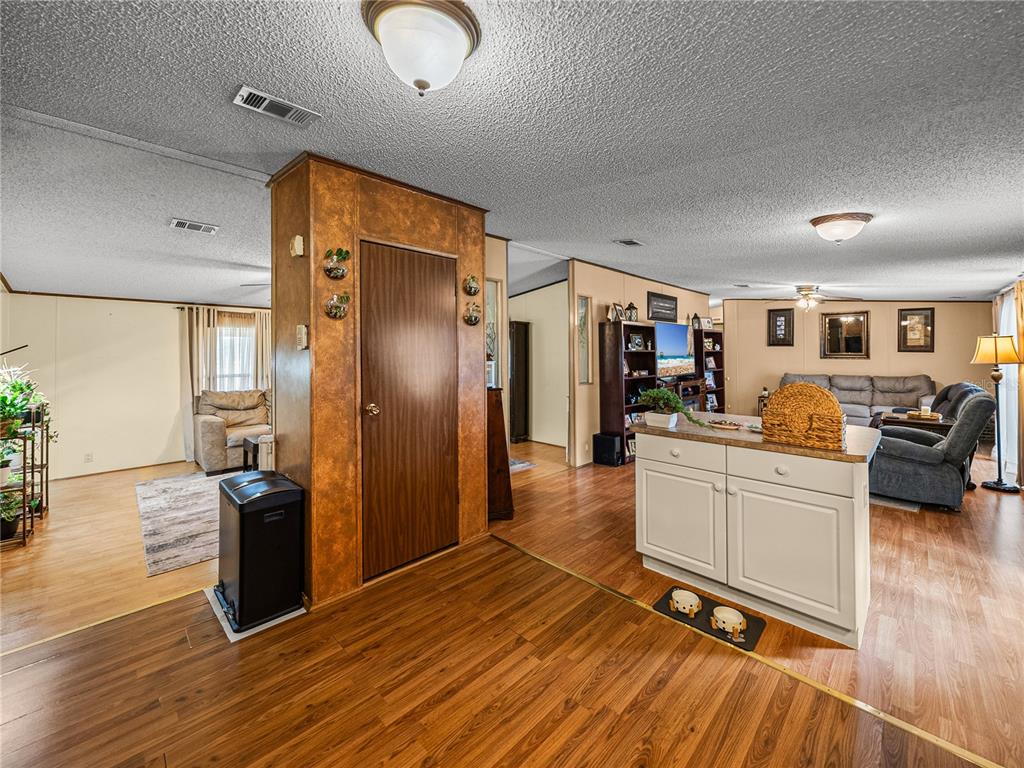 3006 Clemons Road Plant City, FL 33566 - Photo 14 of 87 Gallery Image 14