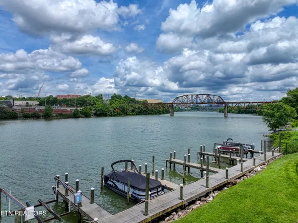 $2,500 | 3001 River Towne Way, Unit 509, Knoxville, TN 37920