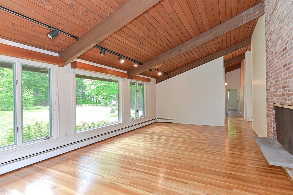 73 Slough Road Harvard, MA 01451 - Photo 12 of 33