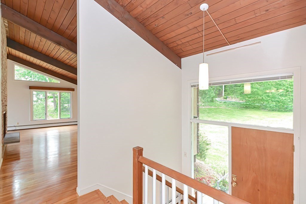 73 Slough Road Harvard, MA 01451 - Photo 10 of 33