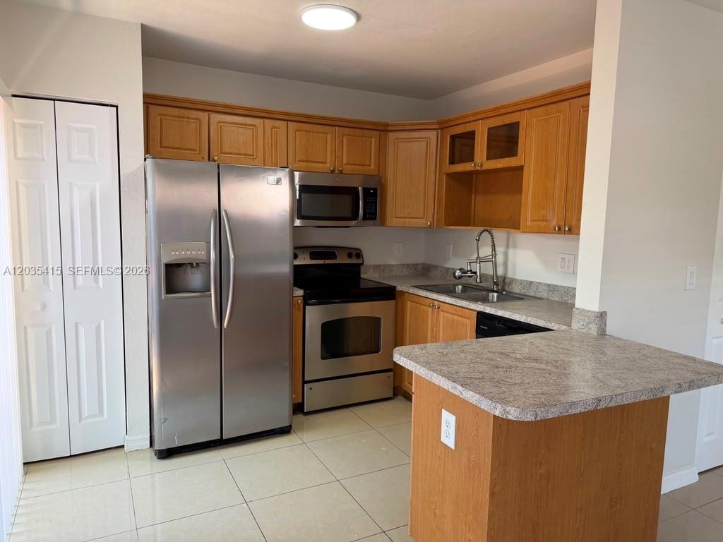 3673 Southwest 5th Street Miami, FL 33135 - Photo 5 of 13