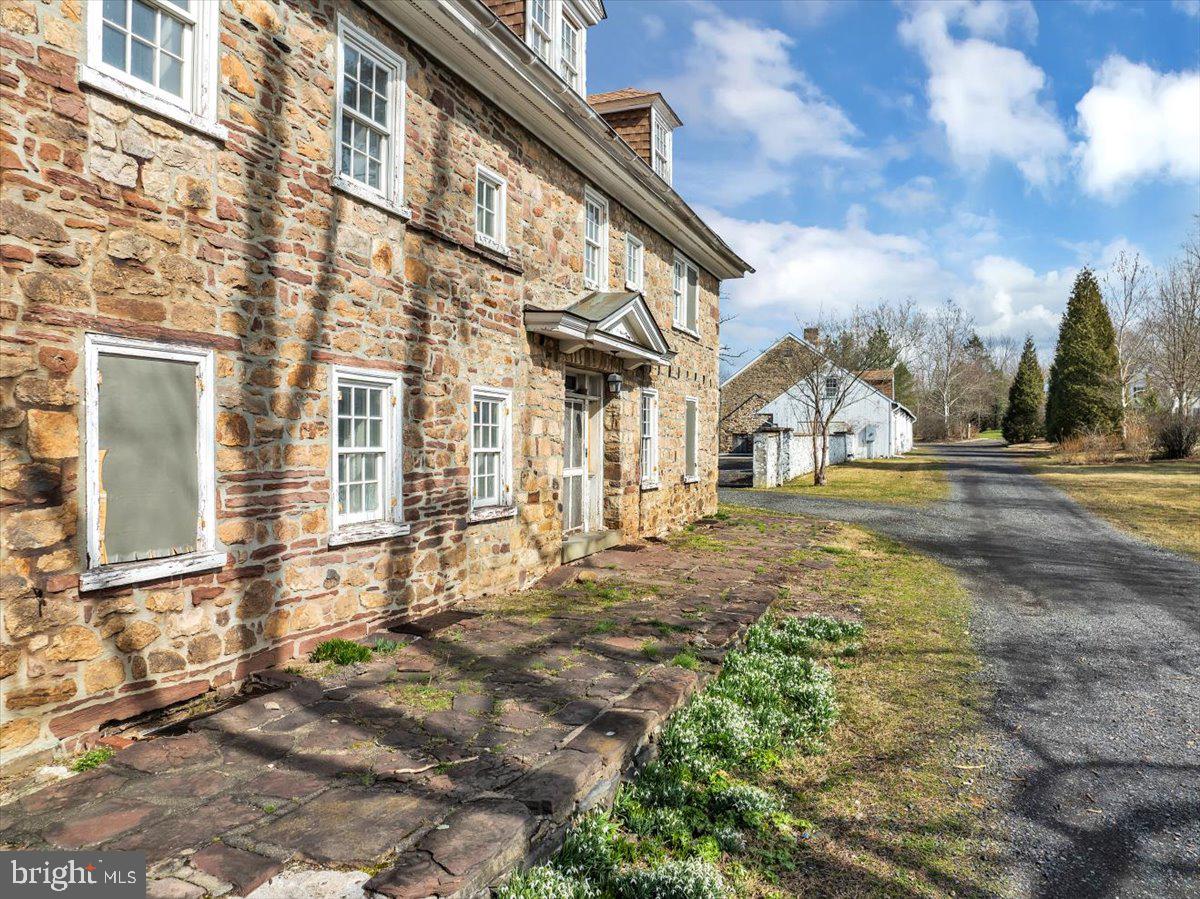 1145 Stone House Road Ambler, PA 19002 - Photo 9 of 56 Gallery Image 9